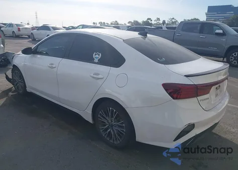 2022 Kia Forte Gt-Line z USA, uszkodzony, nr VIN 3KPF54AD4NE436997